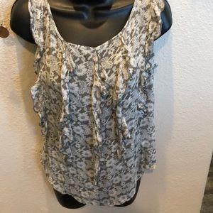 Sleeveless blouse.